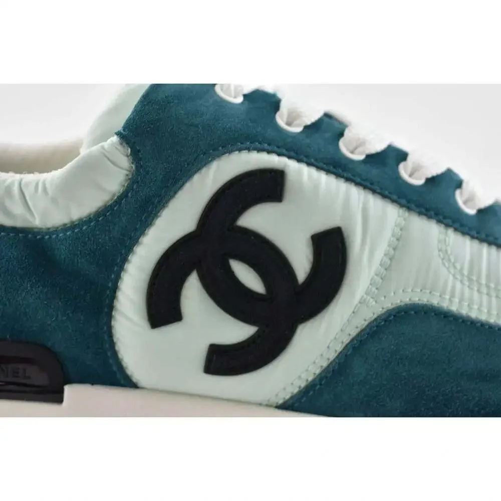 Chanel 21P Blue Green Black Suede CC Lace Up Flat Runner Trainer Sneaker 40.5 - Picture 3 of 9